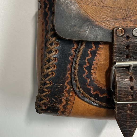 Vintage Artisan Handtooled‎ Leather Purse from Mexico Buckle Close 9” x 8 “ - Picture 4 of 16